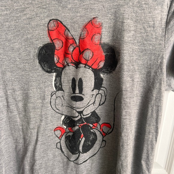 Disney Minnie Mouse Graphic T-Shirt Gray Short Sleeve Crew Neck Top - Picture 1 of 9